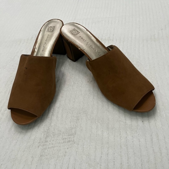 Anne Klein Tan Mules - Picture 1 of 7